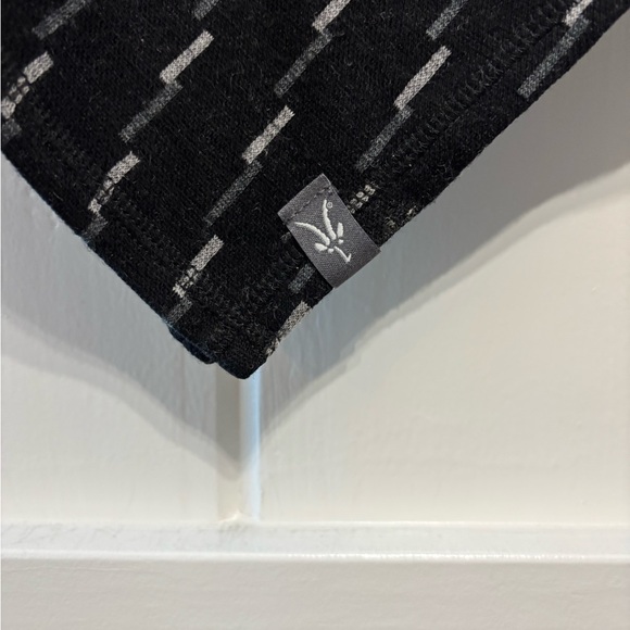 Ibex Black Gray Striped Poncho Merino Wool Minimalist Cozy Classic One Size - Picture 4 of 8